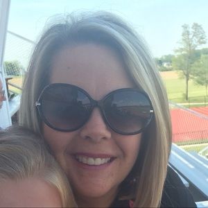 Meet your Posher, Christine